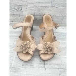 Born Manona Natural Beige Flower Comfort Sandal Platform Slide Wedge Heel  SZ 9